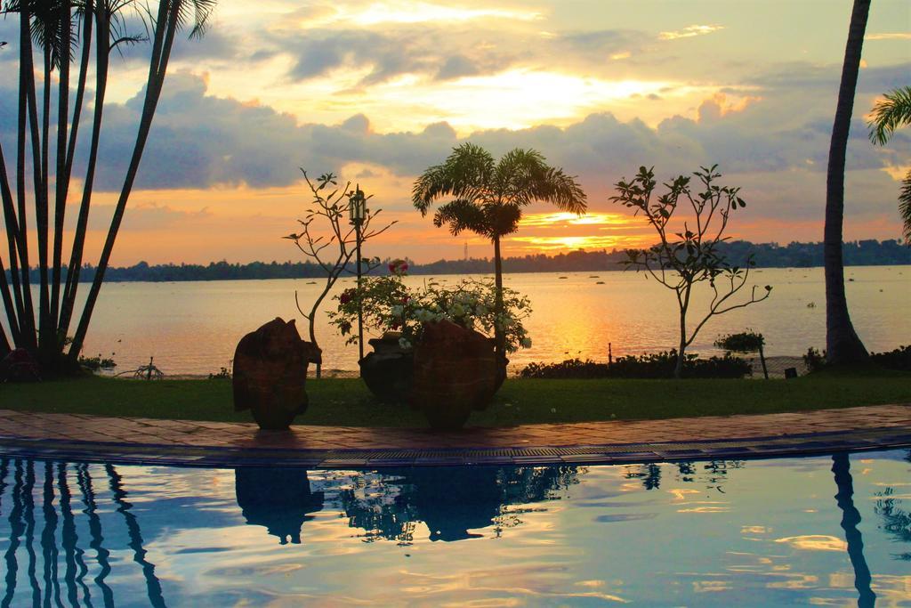 Blue Water Villa Філяндала Екстер'єр фото