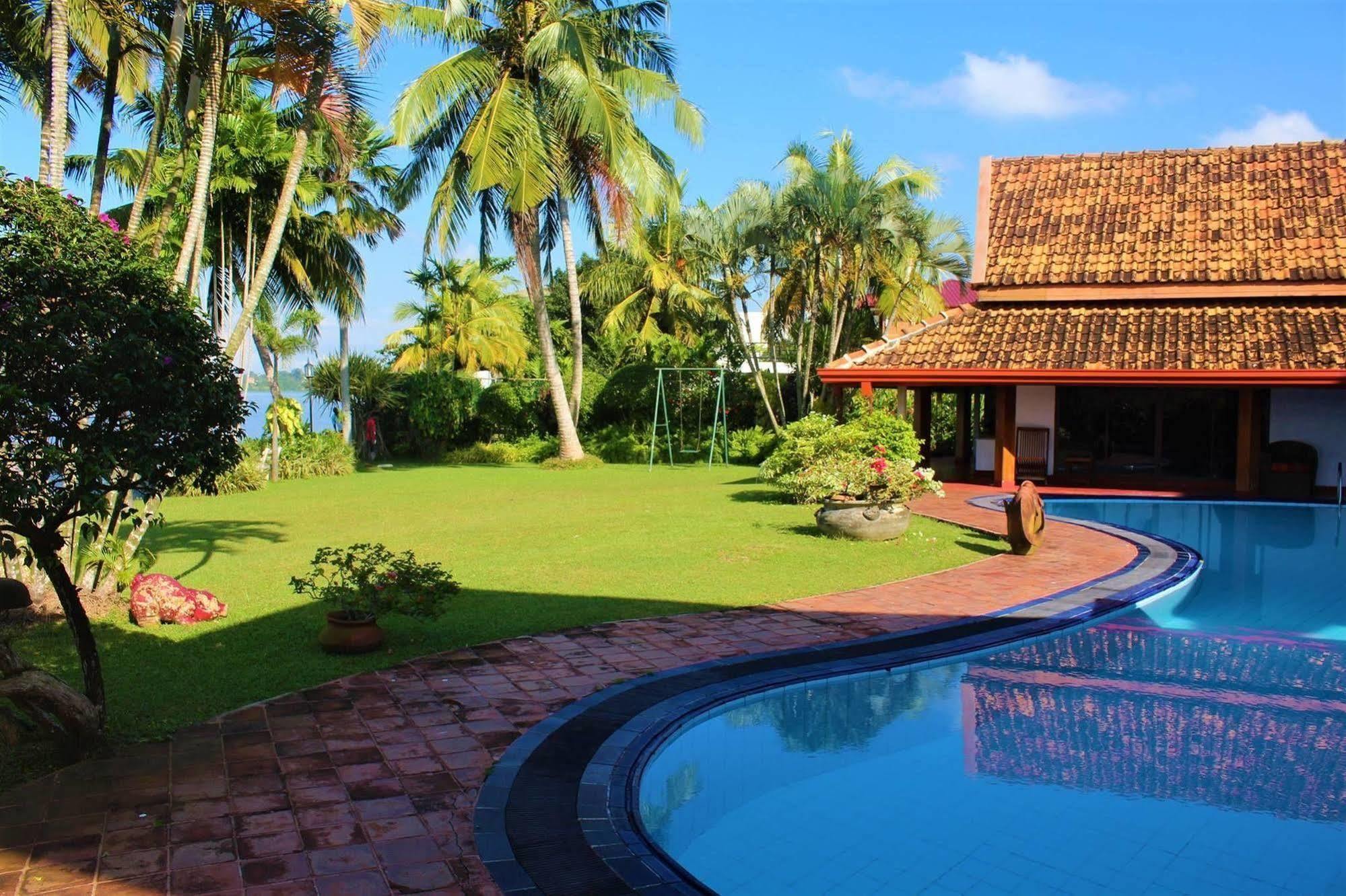 Blue Water Villa Філяндала Екстер'єр фото